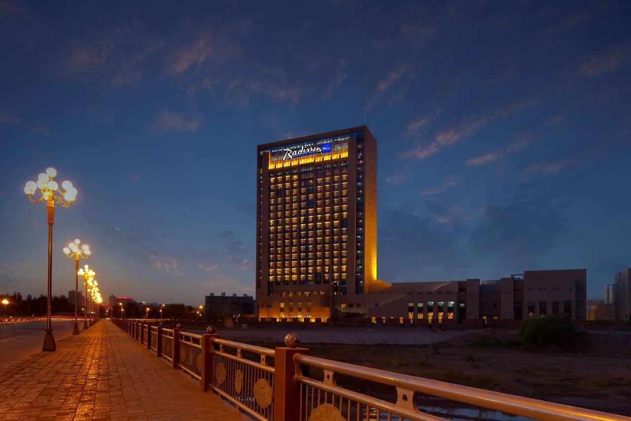 Radisson Blu Hotel Kashgar Exterior photo