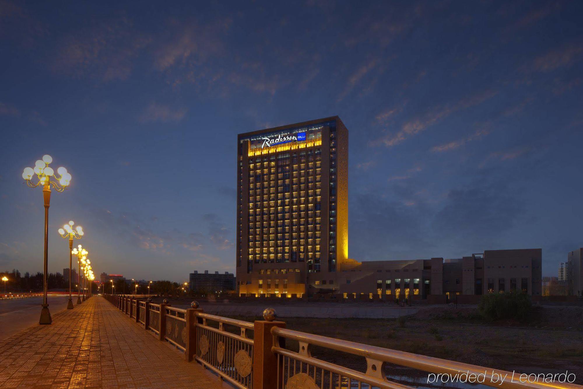 Radisson Blu Hotel Kashgar Exterior photo