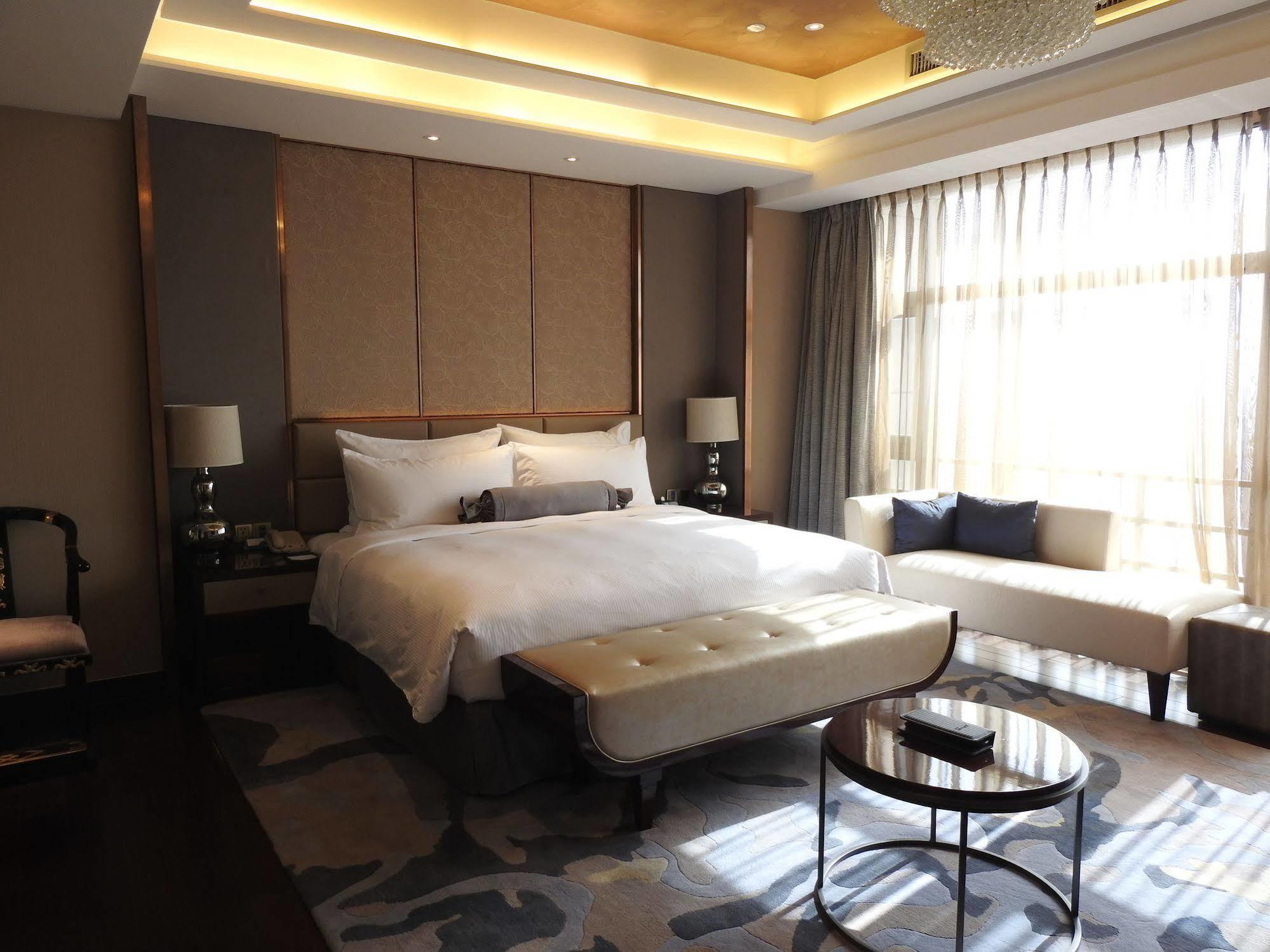 Radisson Blu Hotel Kashgar Exterior photo